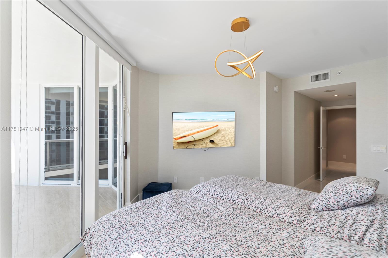 BLUE DIAMOND CONDO - Residential