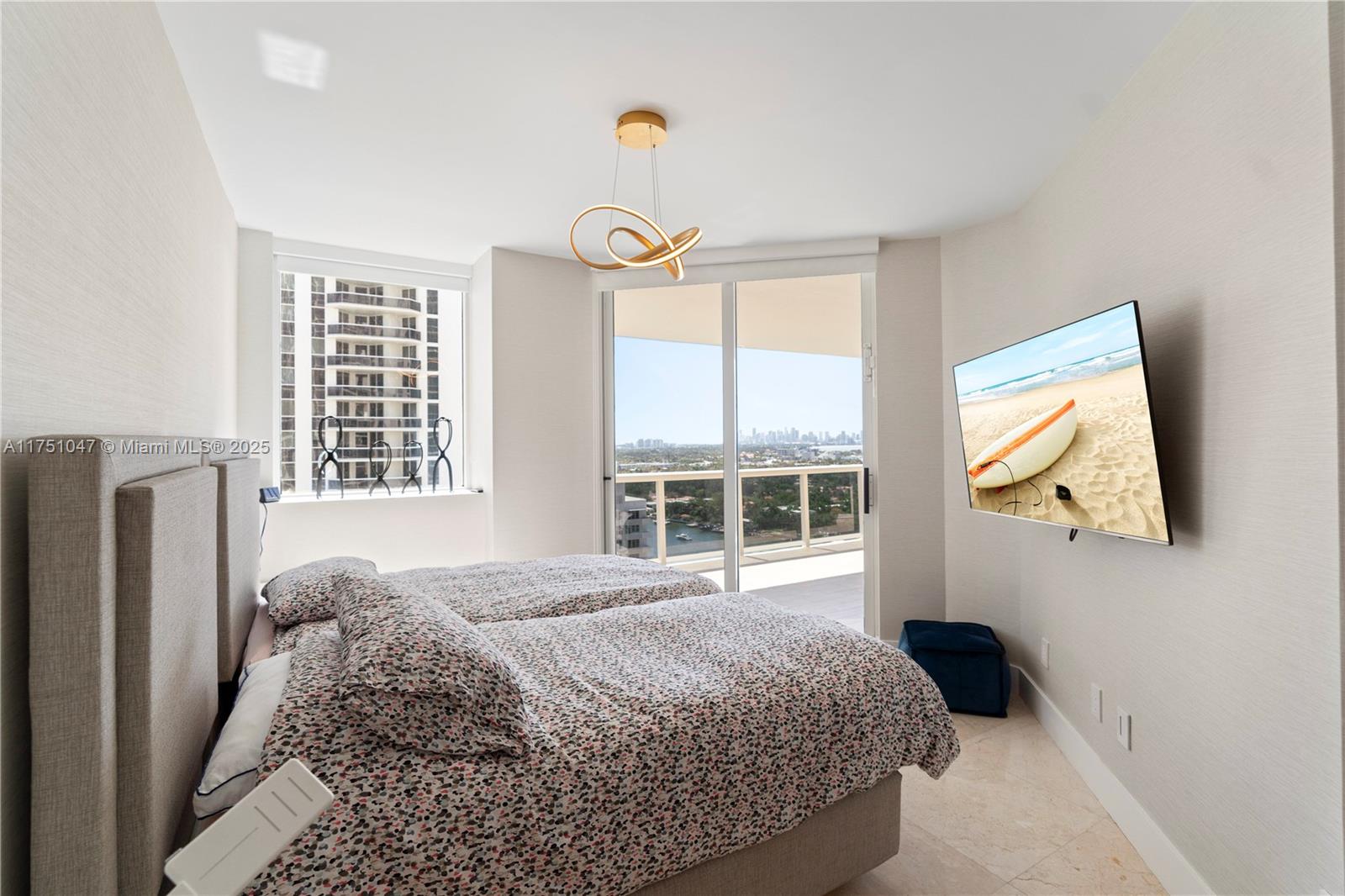BLUE DIAMOND CONDO - Residential