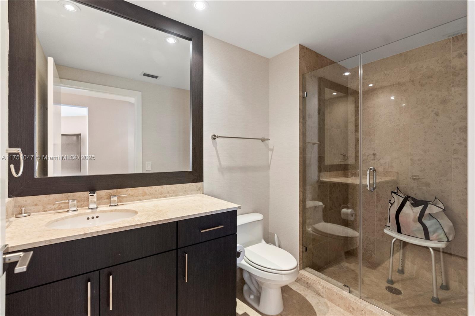 BLUE DIAMOND CONDO - Residential