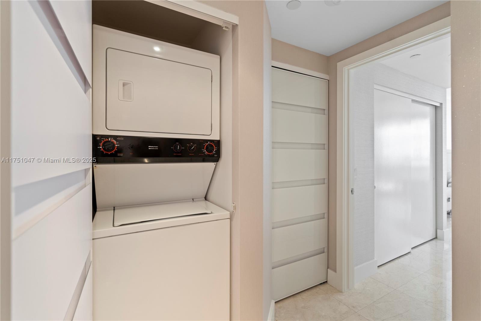 BLUE DIAMOND CONDO - Residential