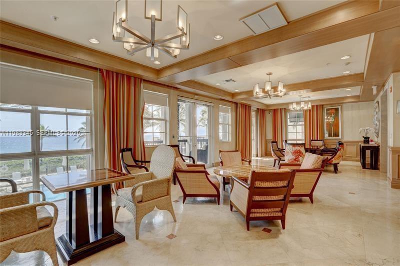 VILLAS BY THE SEA - Residential