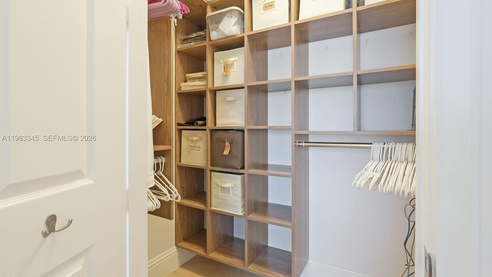 VILLAS BY THE SEA - Residential