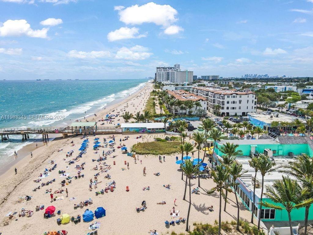 VILLAS BY THE SEA - Residential