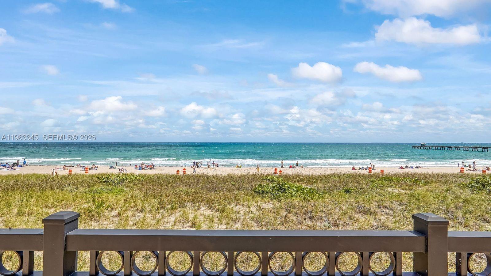 VILLAS BY THE SEA - Residential