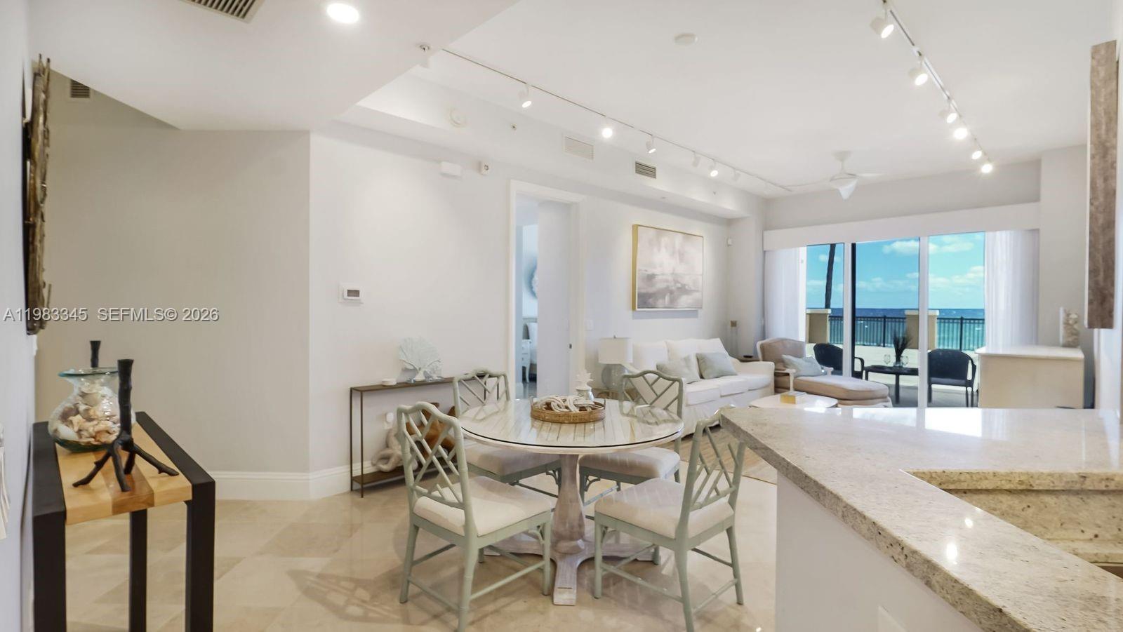 VILLAS BY THE SEA - Residential