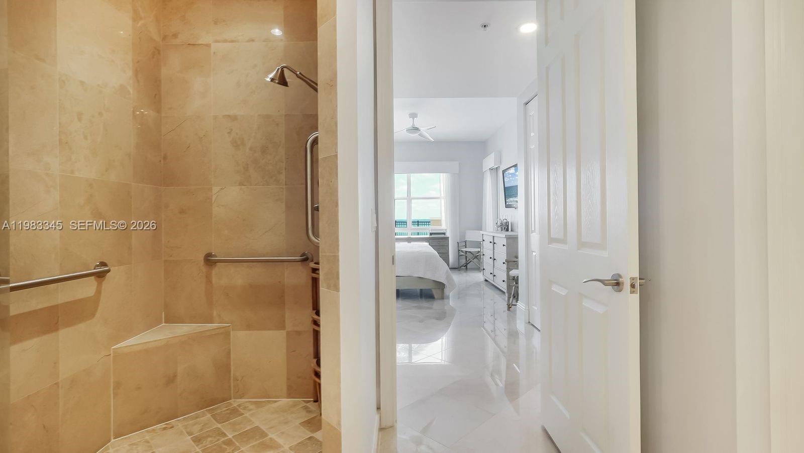 VILLAS BY THE SEA - Residential