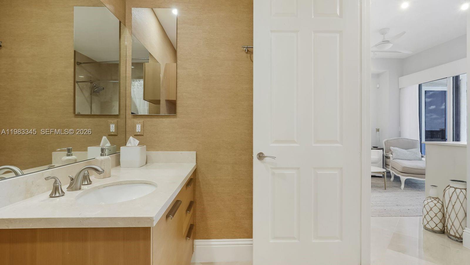 VILLAS BY THE SEA - Residential