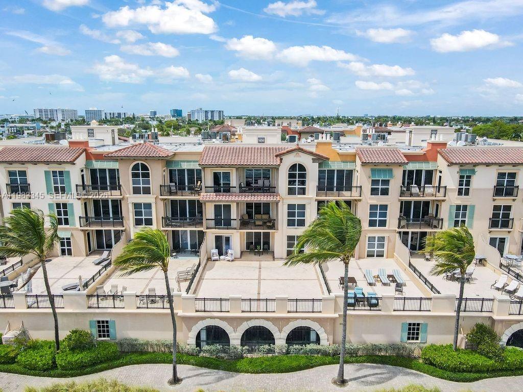 VILLAS BY THE SEA - Residential