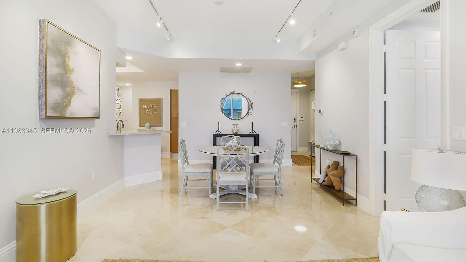 VILLAS BY THE SEA - Residential