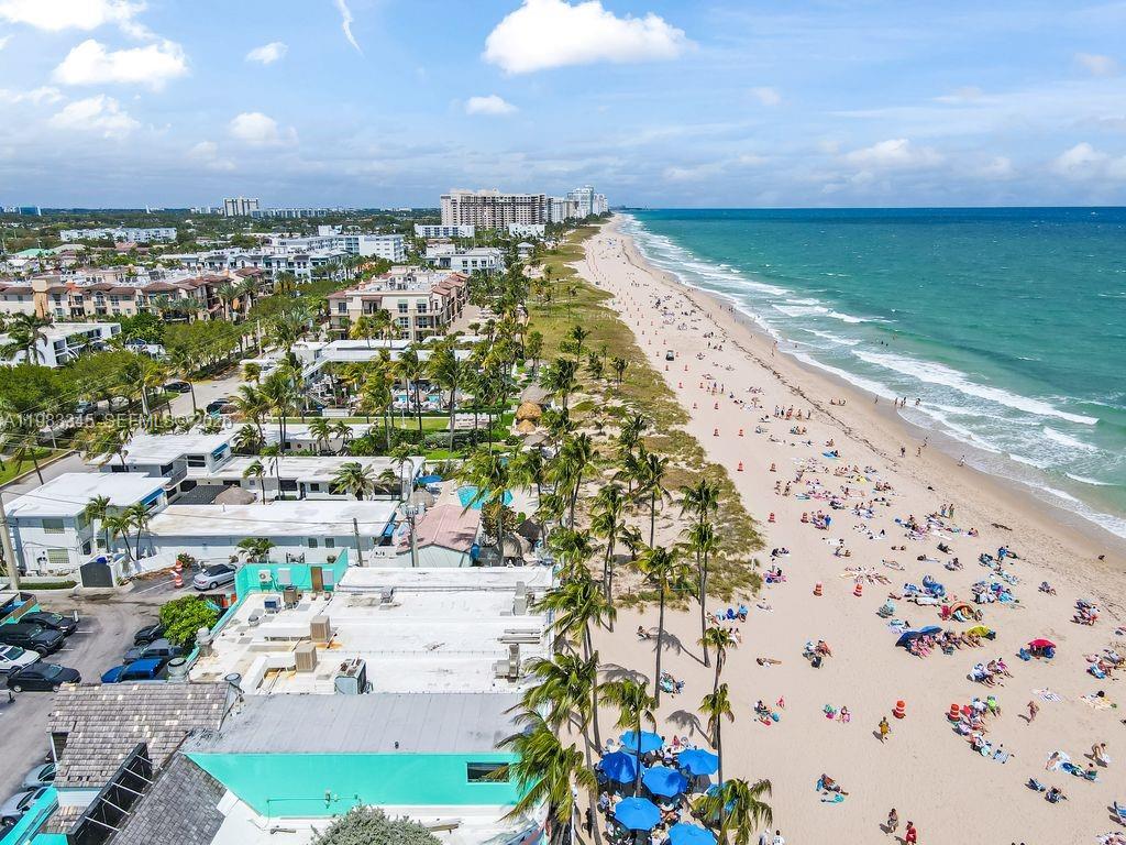 VILLAS BY THE SEA - Residential