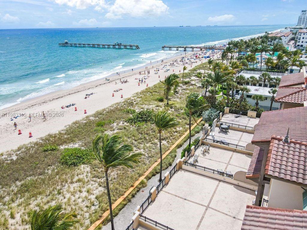 VILLAS BY THE SEA - Residential