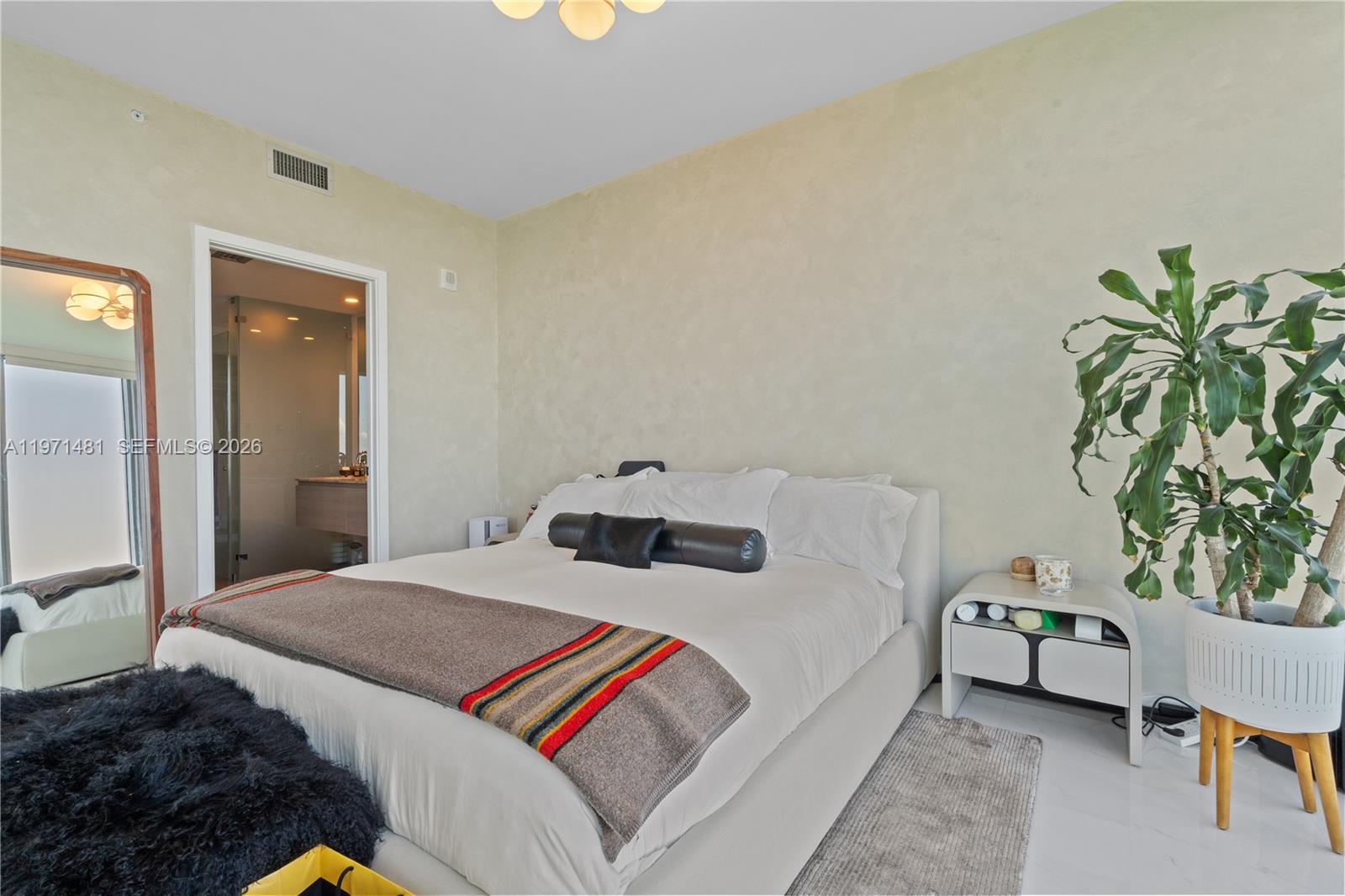 Biscayne Beach - Residential