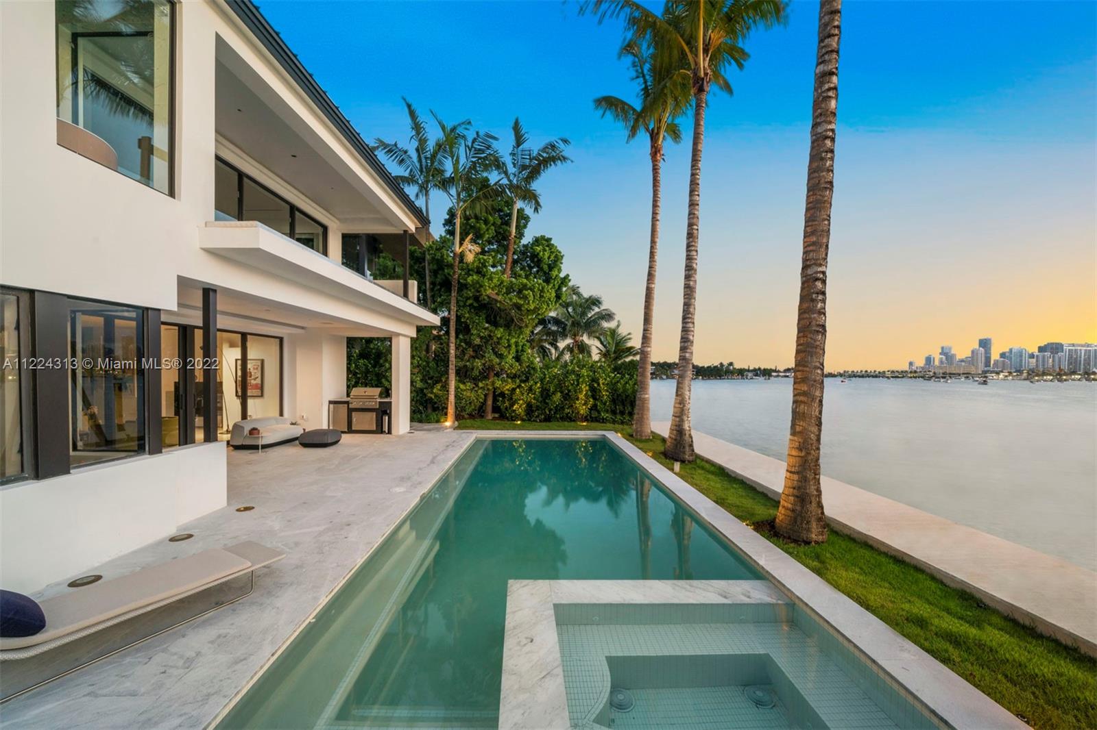 SAN MARINO ISLAND - Residential