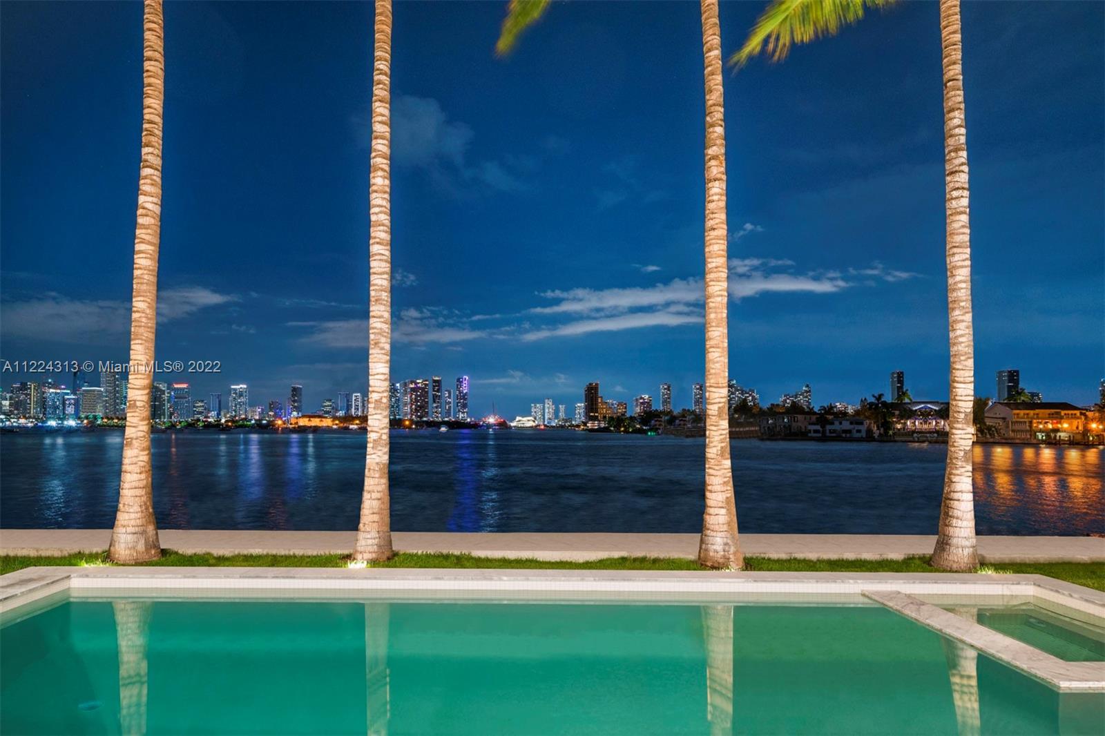 SAN MARINO ISLAND - Residential
