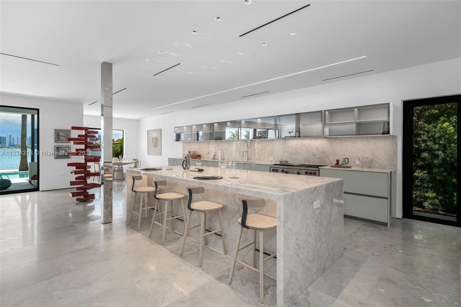 SAN MARINO ISLAND - Residential