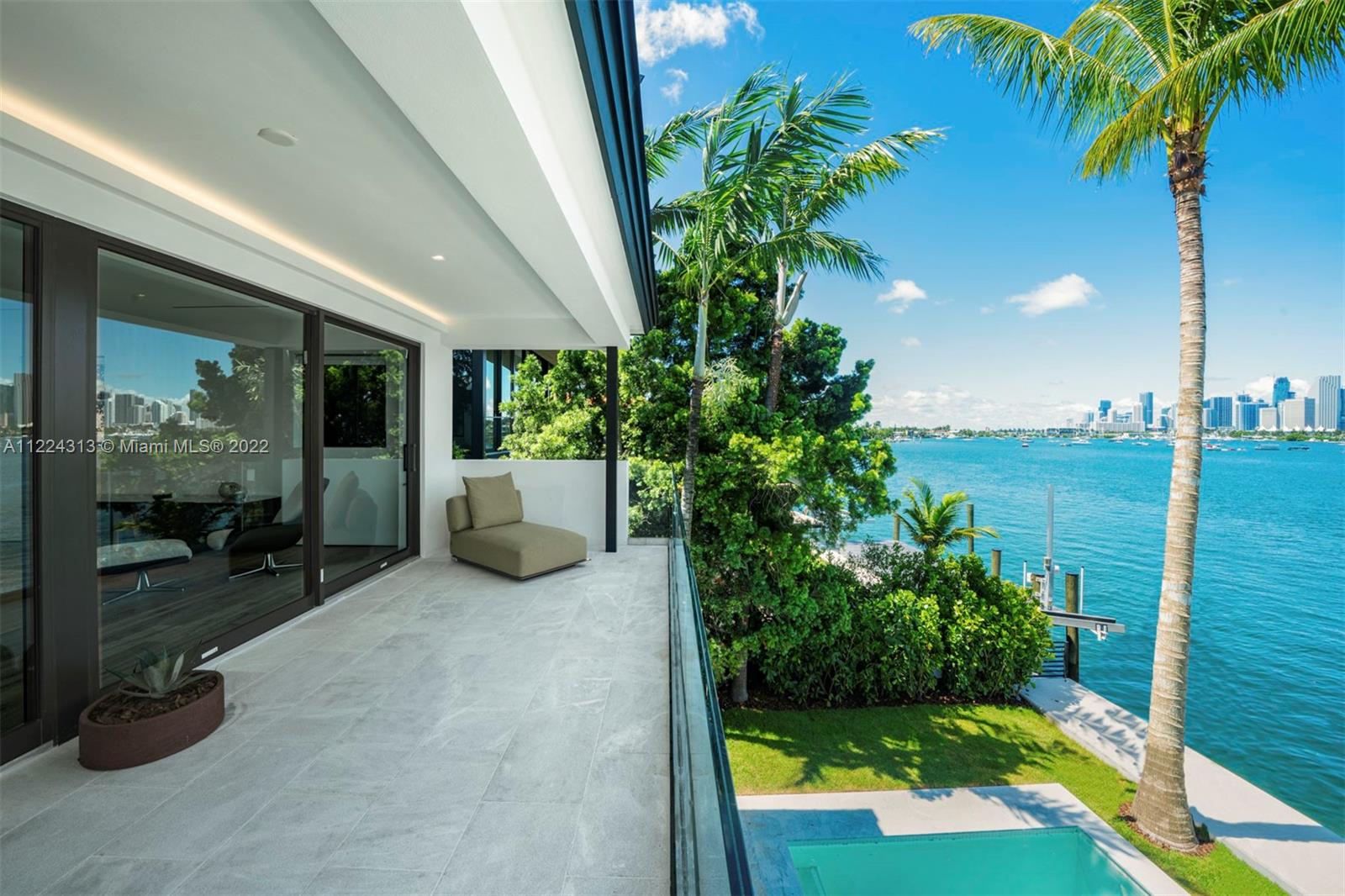 SAN MARINO ISLAND - Residential
