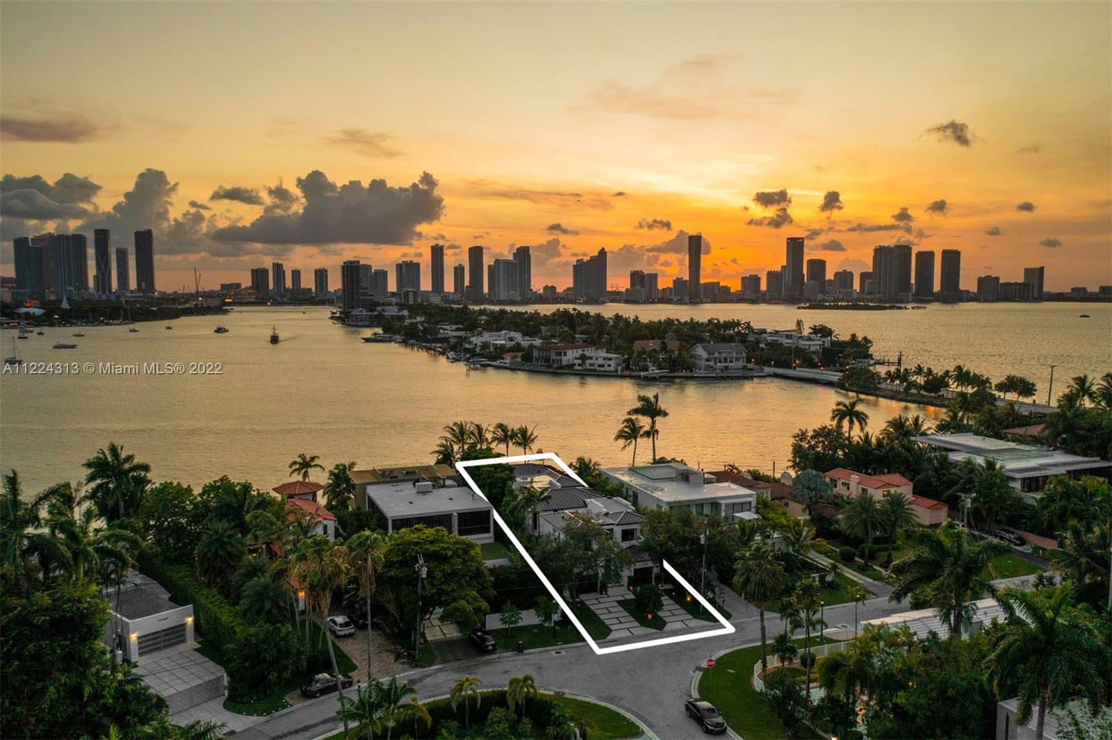 SAN MARINO ISLAND - Residential