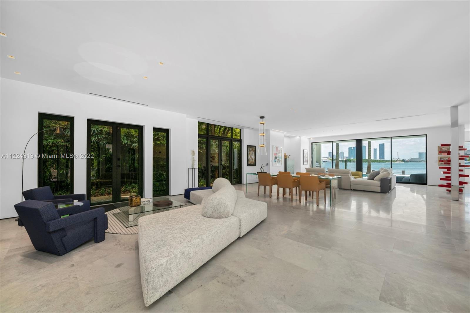 SAN MARINO ISLAND - Residential