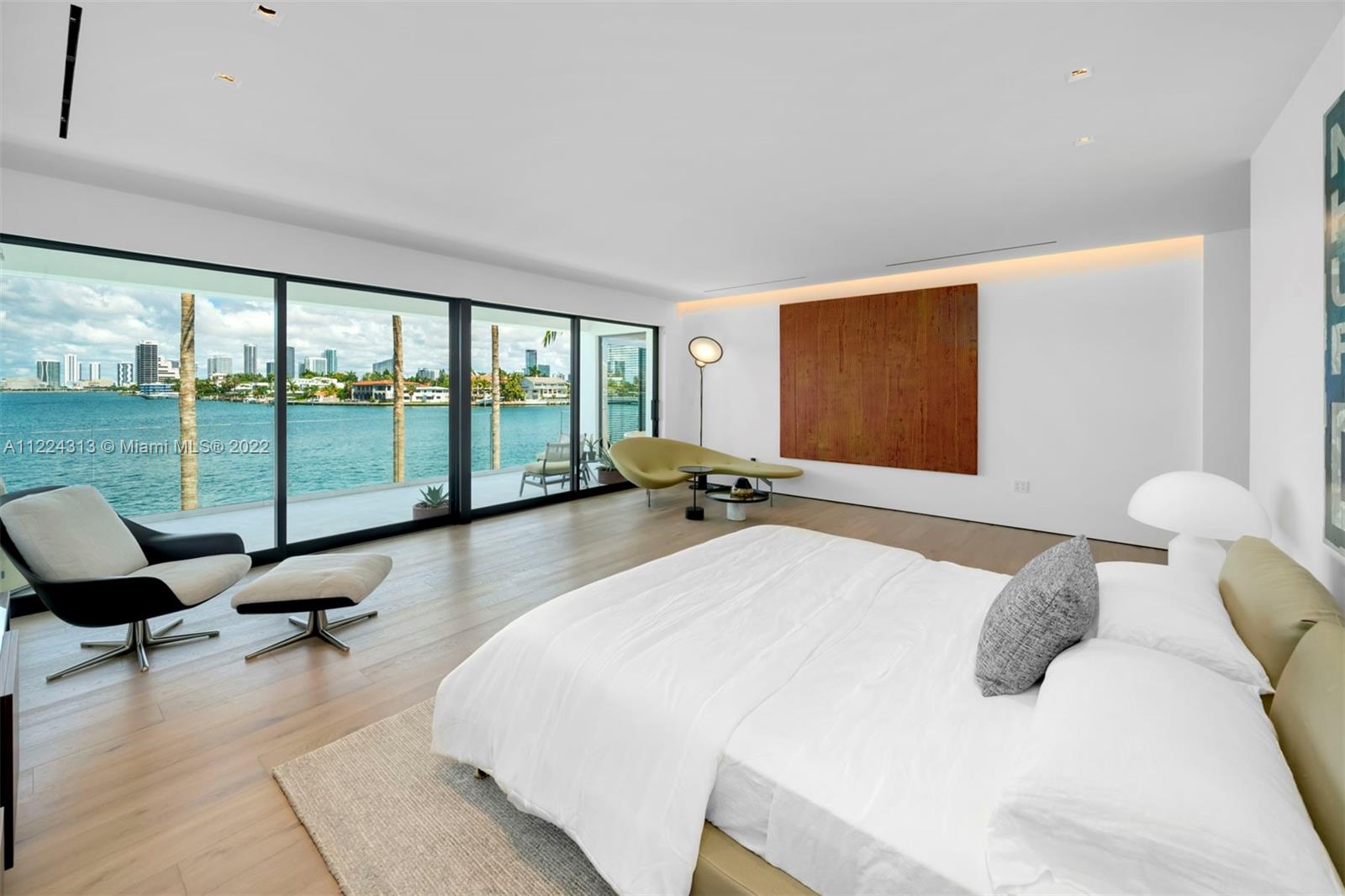 SAN MARINO ISLAND - Residential