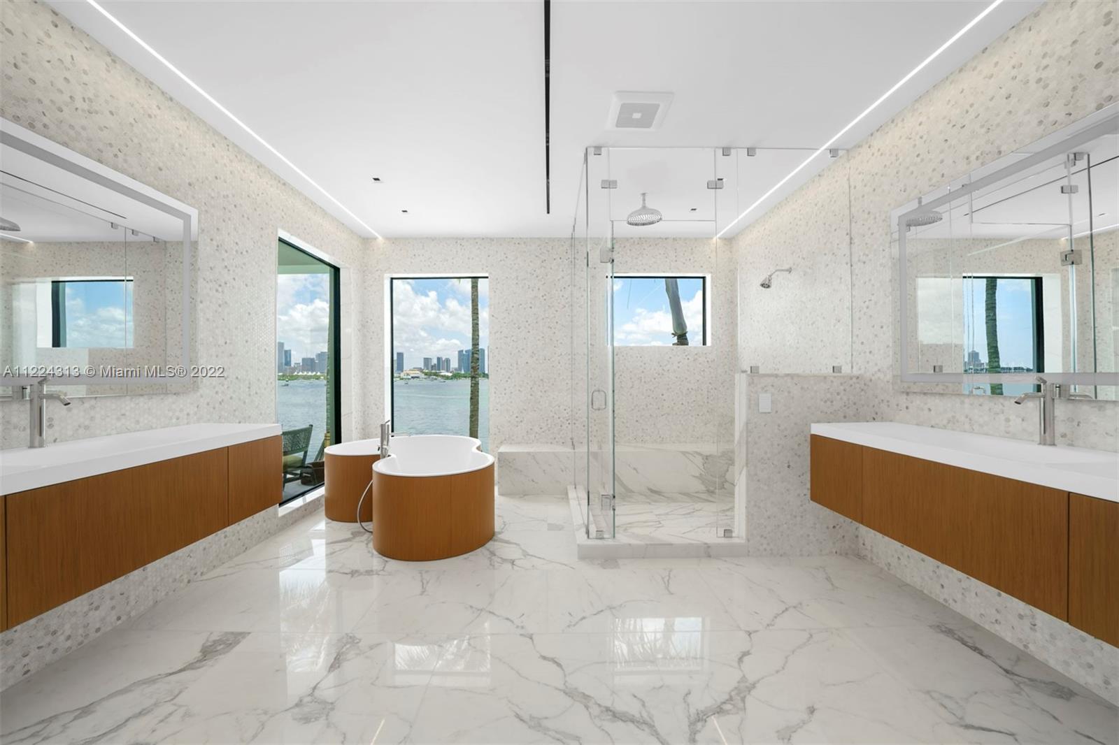 SAN MARINO ISLAND - Residential