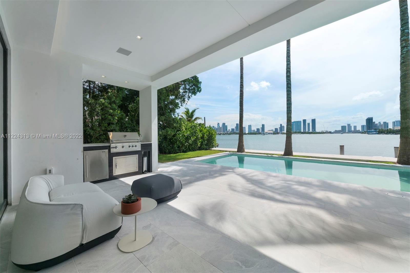 SAN MARINO ISLAND - Residential