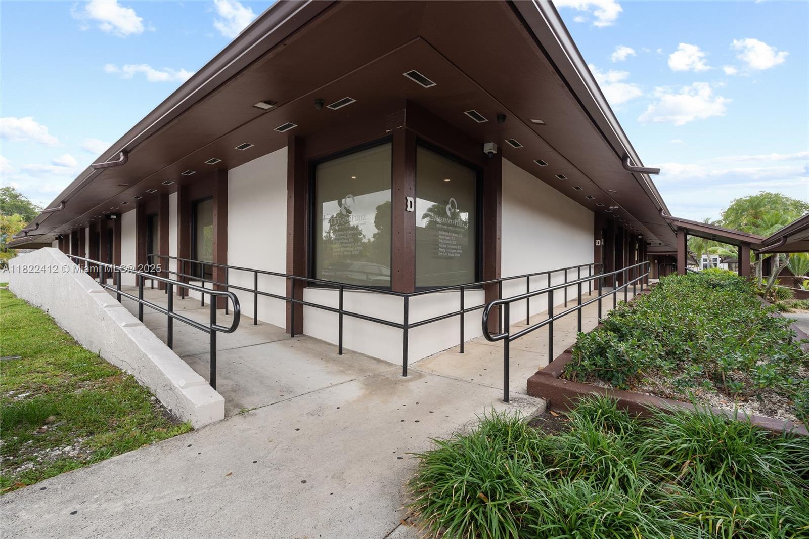 Prime 1,150 Sq Ft Medical Office or any type of office space Directly in Front of Baptist Hospital – Excellent opportunity to lease a turnkey medical office located directly across from Baptist Hospital. This well-maintained space offers a functional layout ideal for medical or healthcare professionals, with private exam rooms, a reception area, and ample patient parking including valet parking and or over 70 open parking spaces . Unmatched visibility and convenience in one of the most sought-after medical corridors in the area. Rent is all inclusive and can be occupied immediately, Close to US1 and Palmetto X-way makes this the ideal location for doctors, nurses and patients. Call today for a tour and any other questions you may have .
