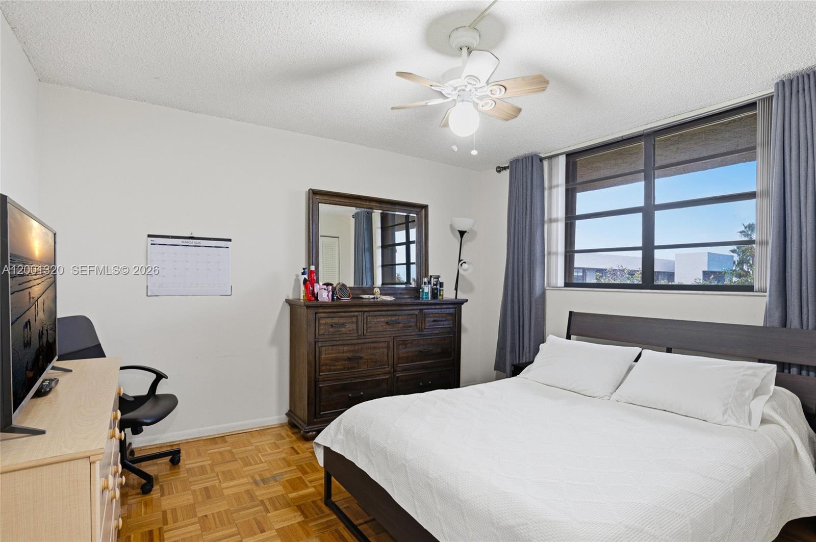 COLONY POINT 5 CONDO - Residential