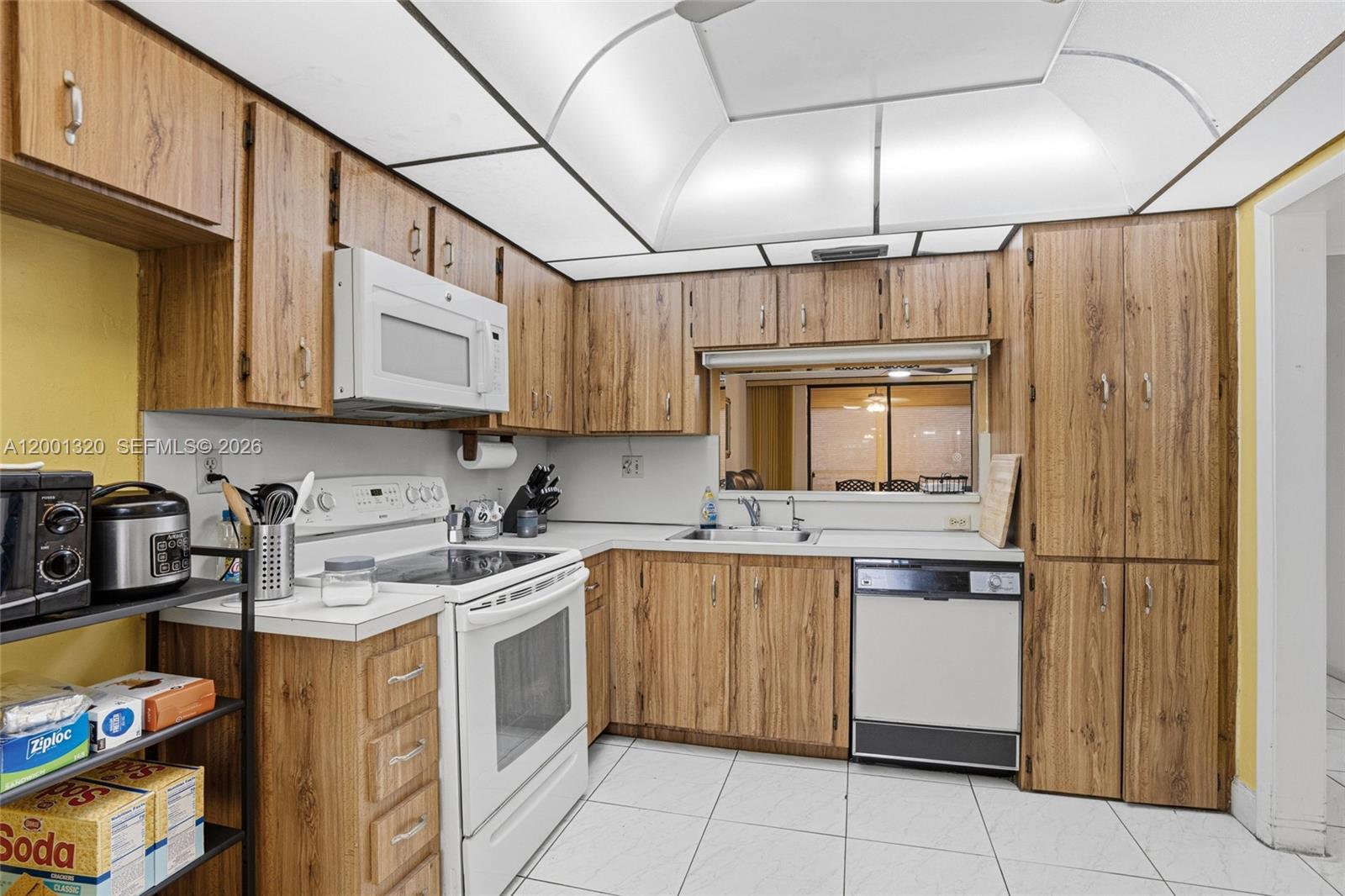 COLONY POINT 5 CONDO - Residential