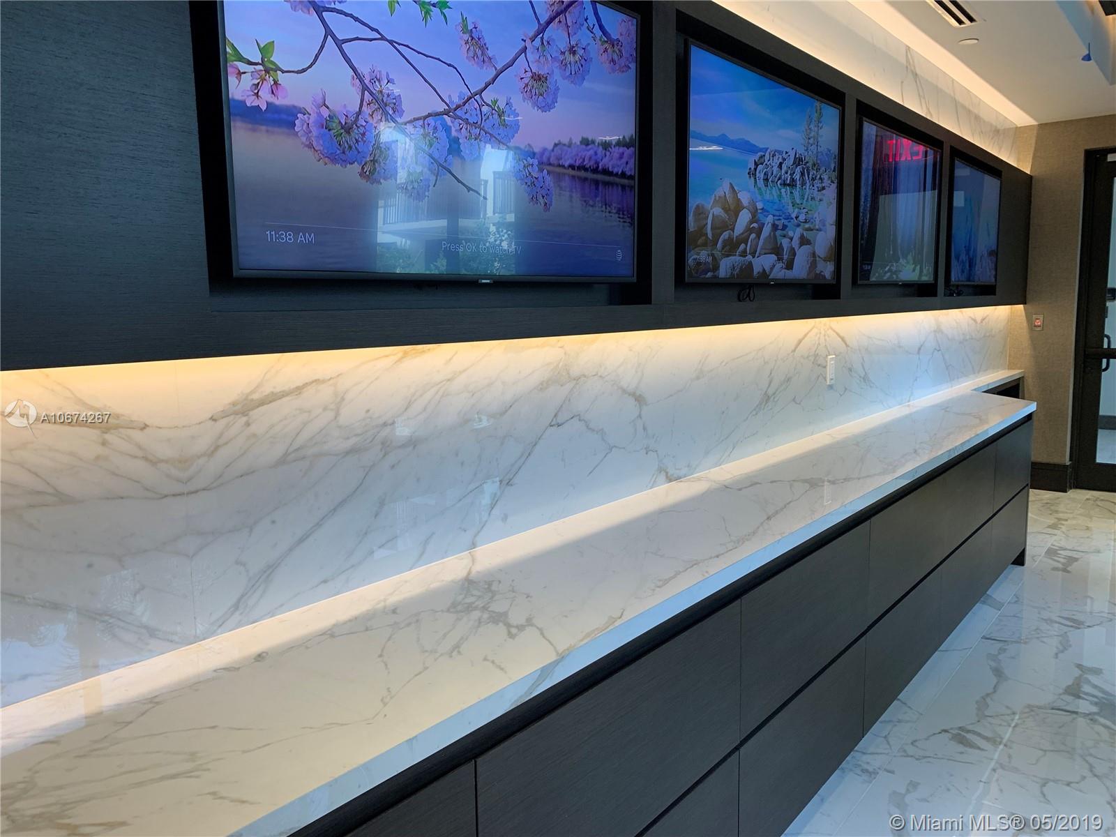 MERRICK MANOR - Residential Lease