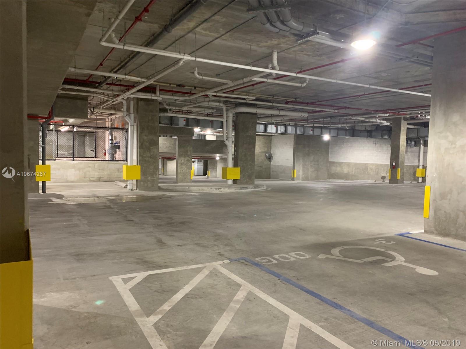 MERRICK MANOR - Residential Lease