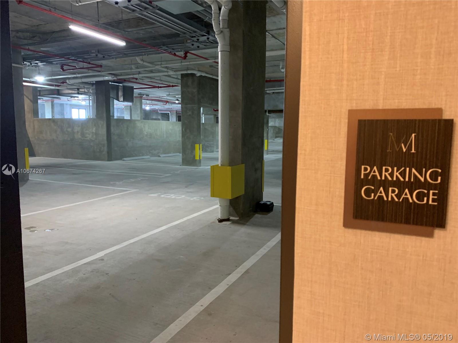 MERRICK MANOR - Residential Lease