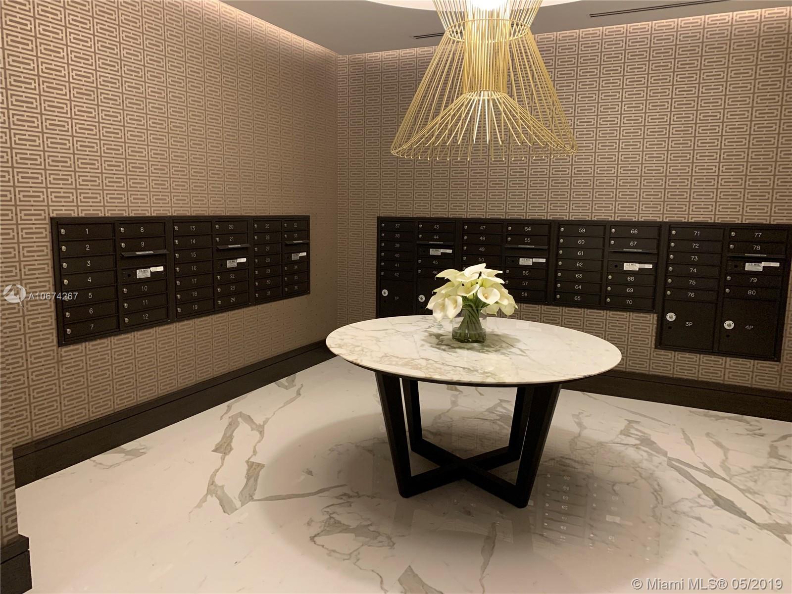 MERRICK MANOR - Residential Lease