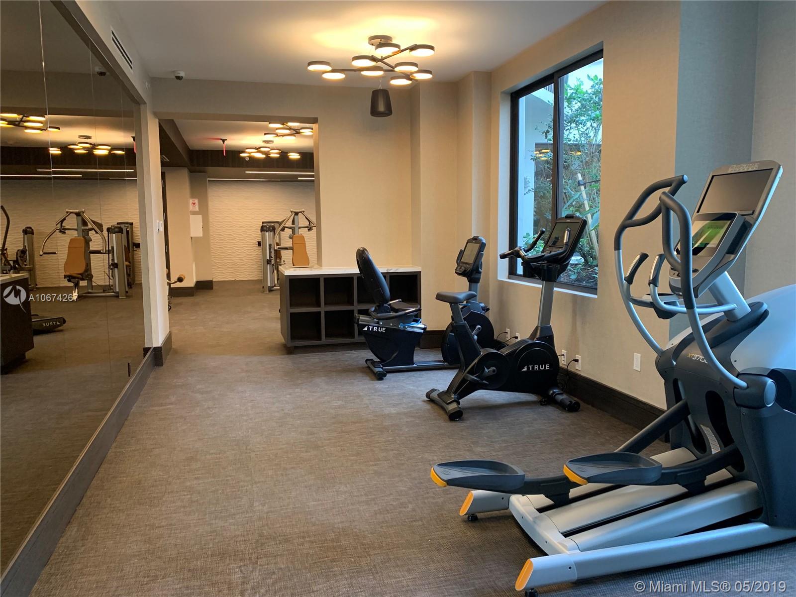 MERRICK MANOR - Residential Lease