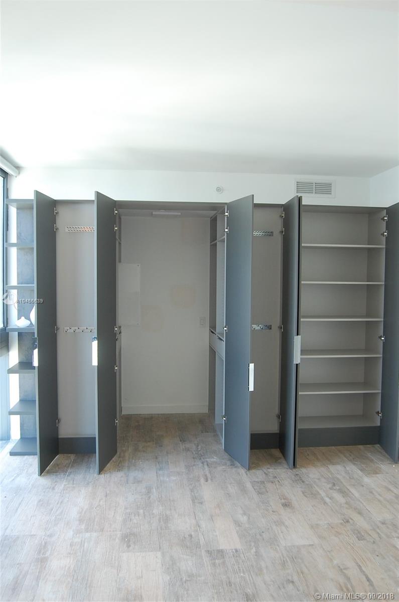 PARAISO BAY CONDO - Residential Lease
