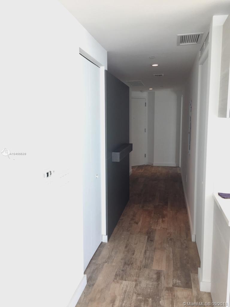 PARAISO BAY CONDO - Residential Lease