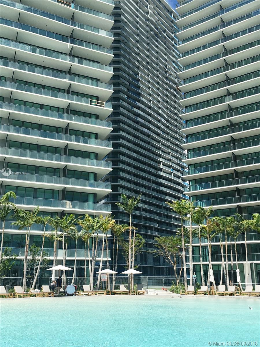 Be part of the experience by living in Paraiso Bay Condo. One bedroom + Den with breathtaking views, 9-foot ceiling, high-quality appliances and more, located in the Edgewater neighborhood of Miami, just minutes from the Design District, entertainment,restaurants and beaches.