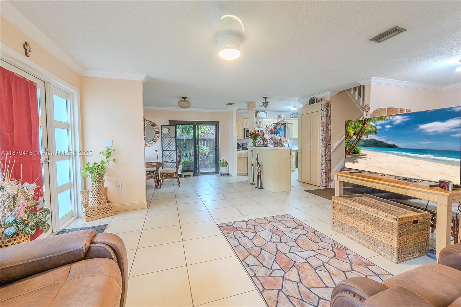 WOODS LANDING CONDO PH I - Residential