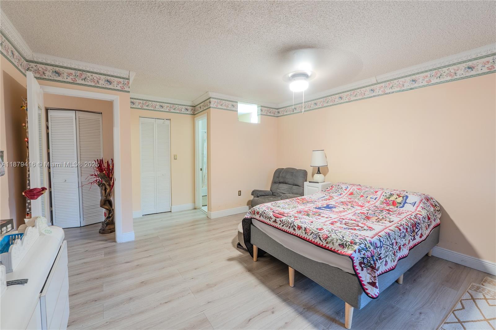 WOODS LANDING CONDO PH I - Residential