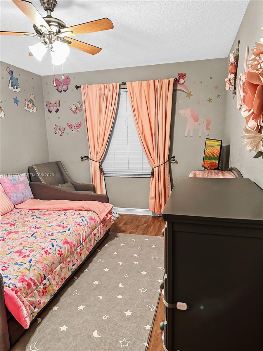 MADISON GREEN 1 PAR B - Residential