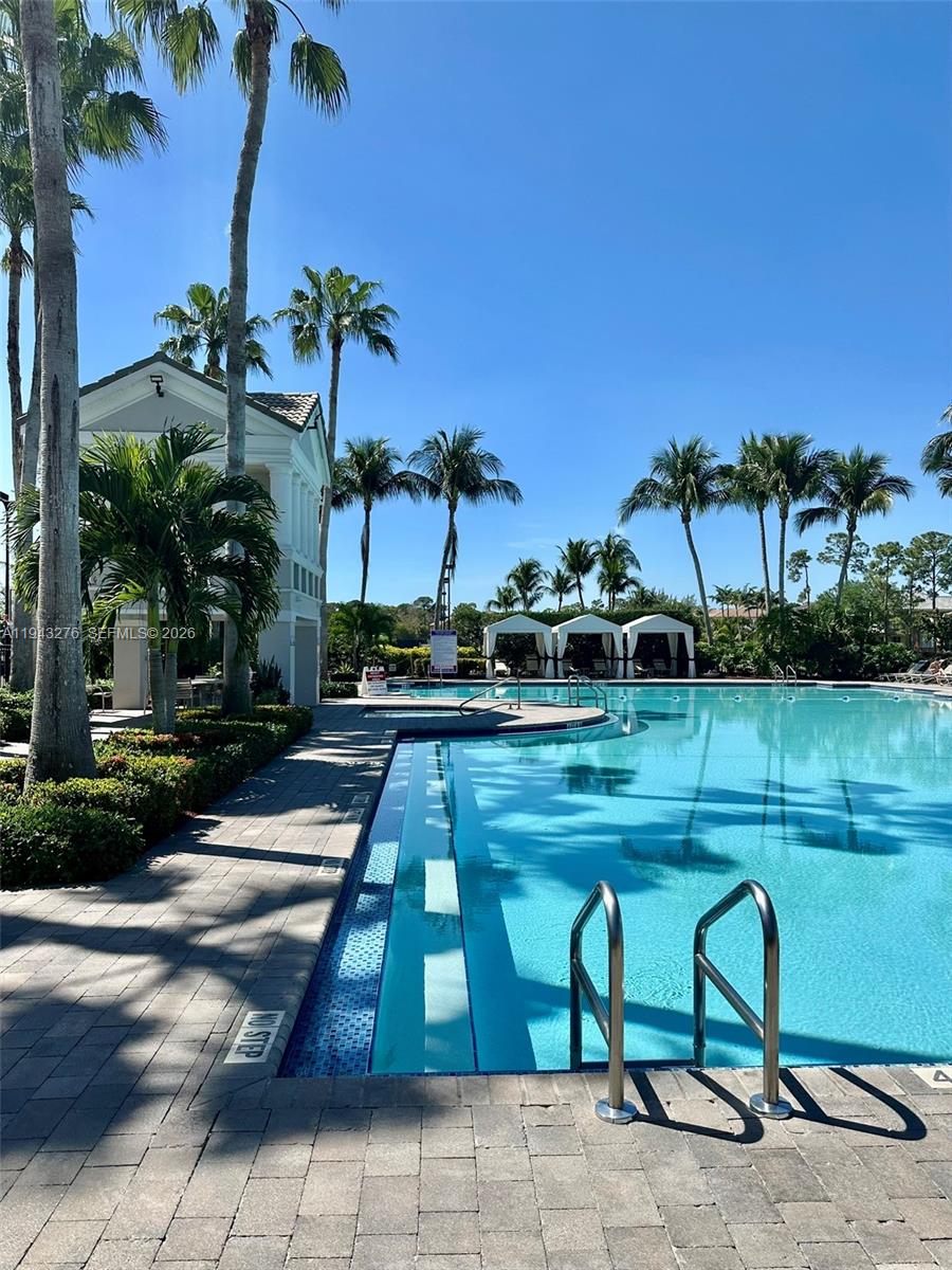 MADISON GREEN 1 PAR B - Residential