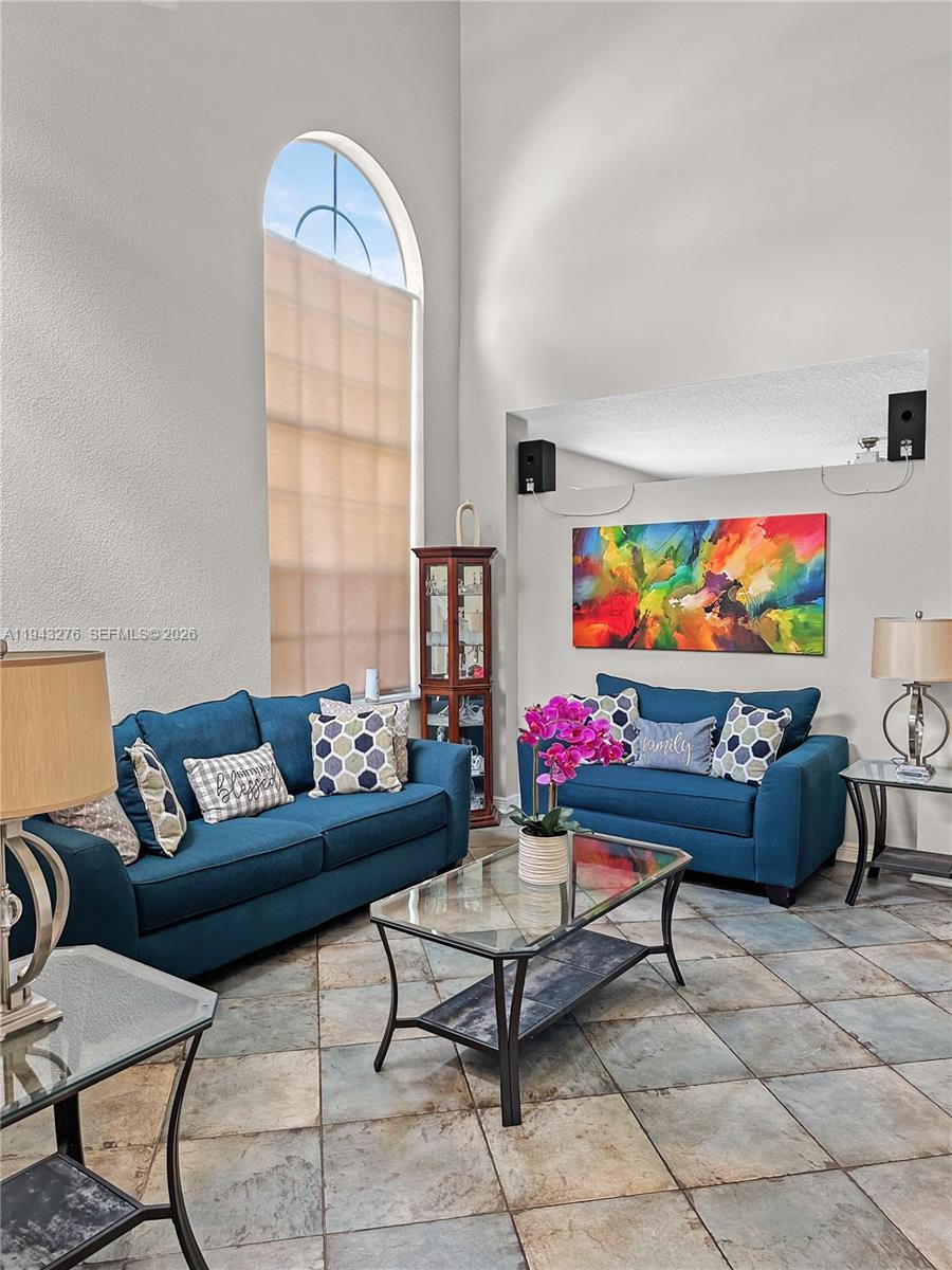 MADISON GREEN 1 PAR B - Residential