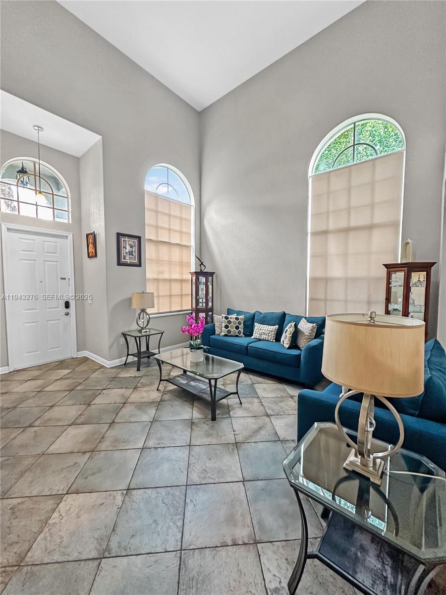 MADISON GREEN 1 PAR B - Residential