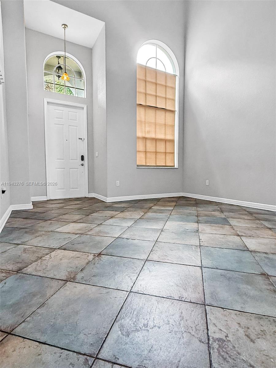 MADISON GREEN 1 PAR B - Residential