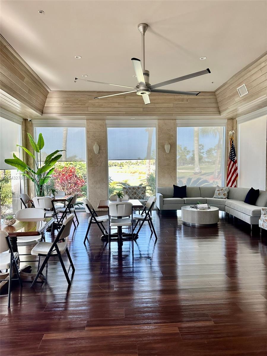 MADISON GREEN 1 PAR B - Residential