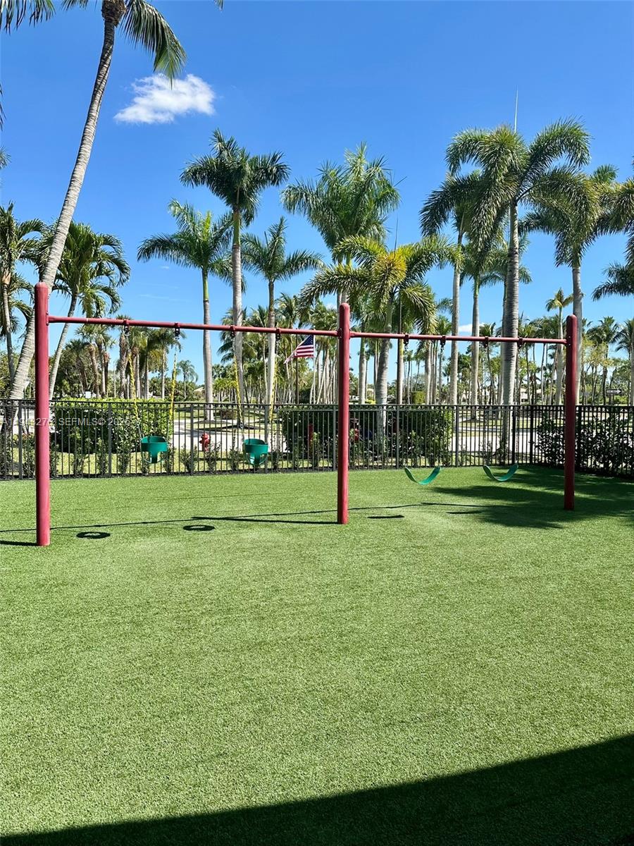 MADISON GREEN 1 PAR B - Residential