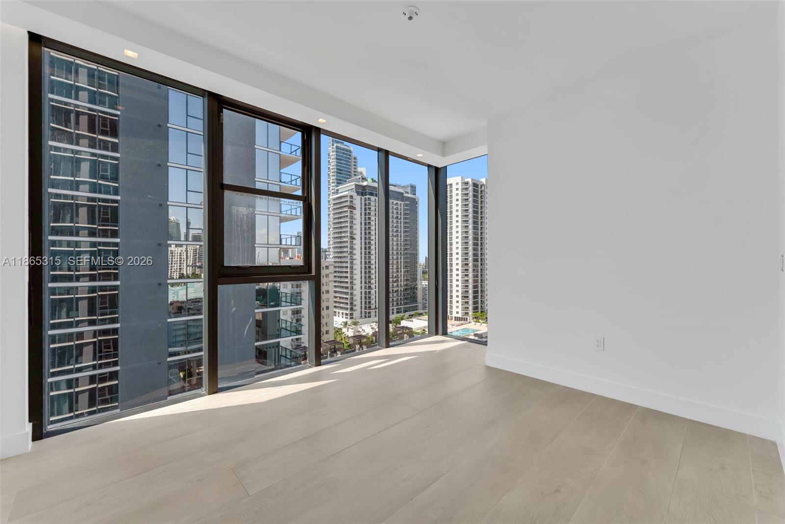 ARIA RESERVE - Residential