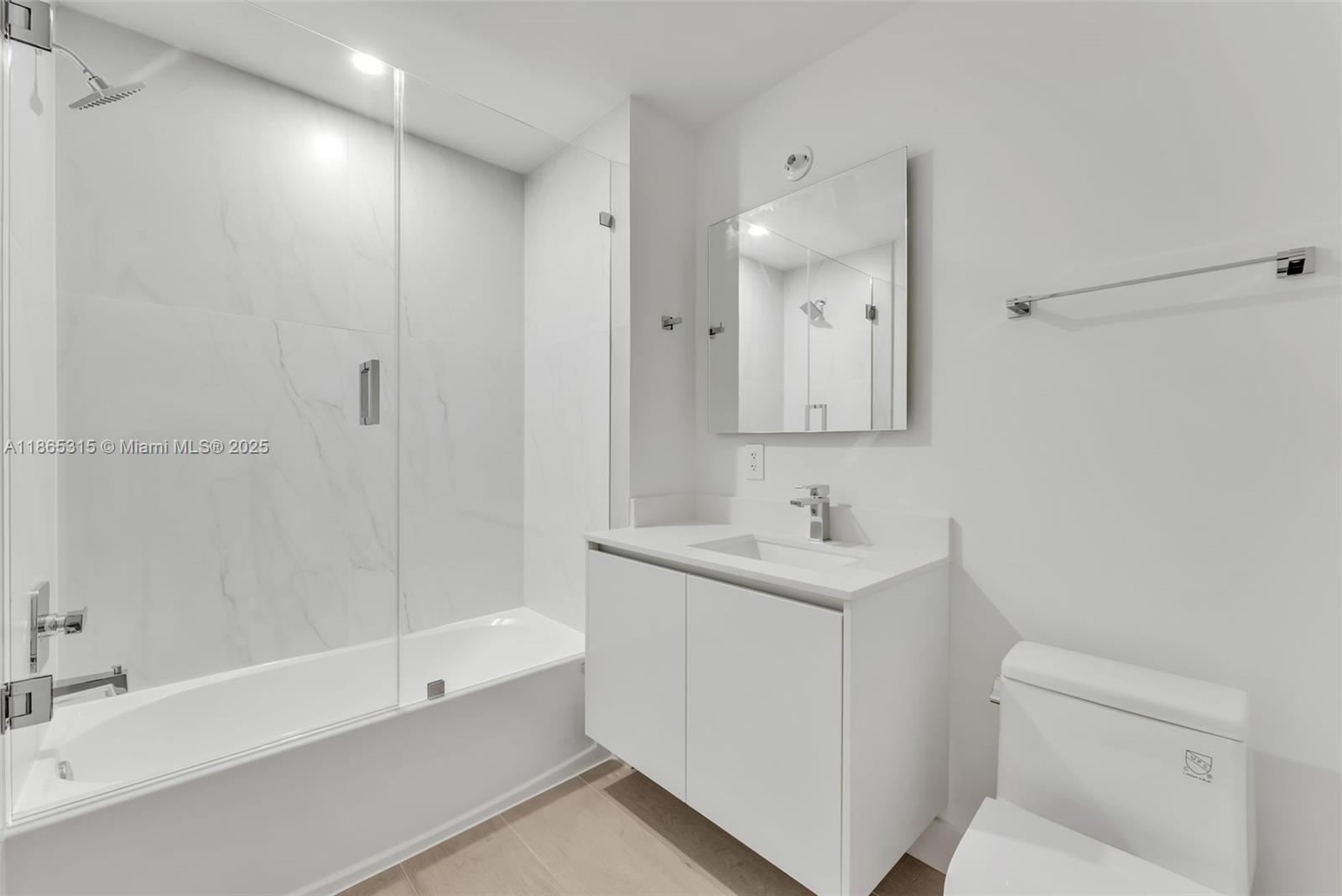 ARIA RESERVE - Residential