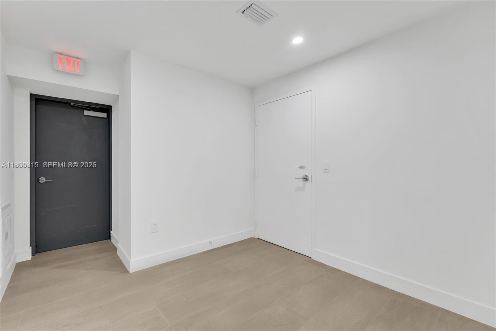 ARIA RESERVE - Residential