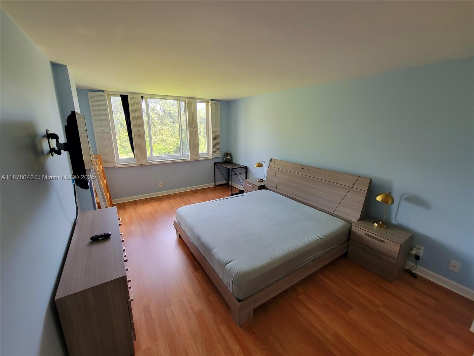 HILLCREST EAST NO 24 COND - Residential Lease