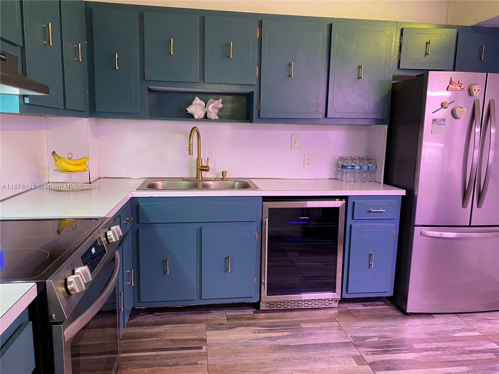 HILLCREST EAST NO 24 COND - Residential Lease